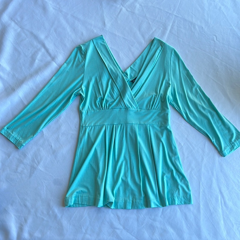 Banana Republic v-neck long sleeve blouse